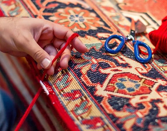 خدمات تخصصی و حرفه ای رفوی فرش در قالیشویی یافت آباد